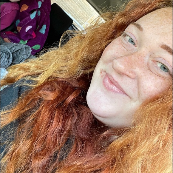 Meet your Posher, Kaylee - Picture 4 of 4